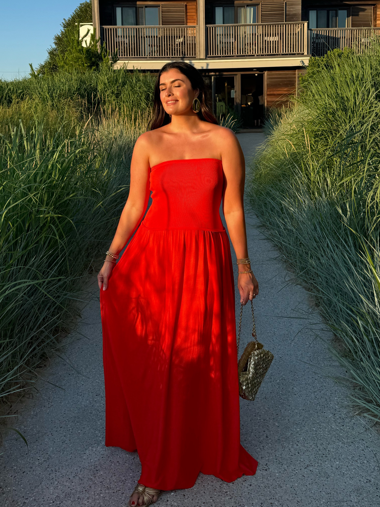 Summer dress moment in the hamptons 