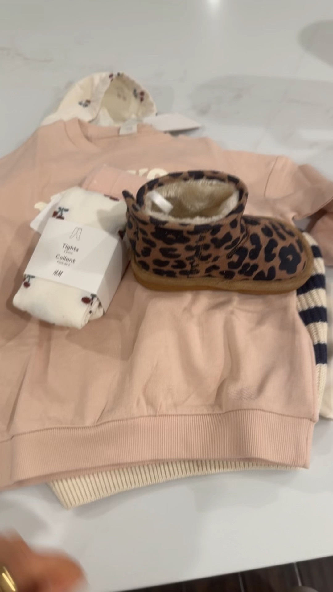 Do t sleep on H&M kids!! 

#LTKKids #LTKFindsUnder50 #LTKVideo