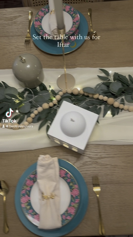 Ramadan/Eid table inspo 🌙#ranadandecor #ramadanmubarak #ramadandecorations #ramadantablesetup #amazonfinds #founditonamazon #amazoncanada

#LTKhome #LTKVideo #LTKSeasonal