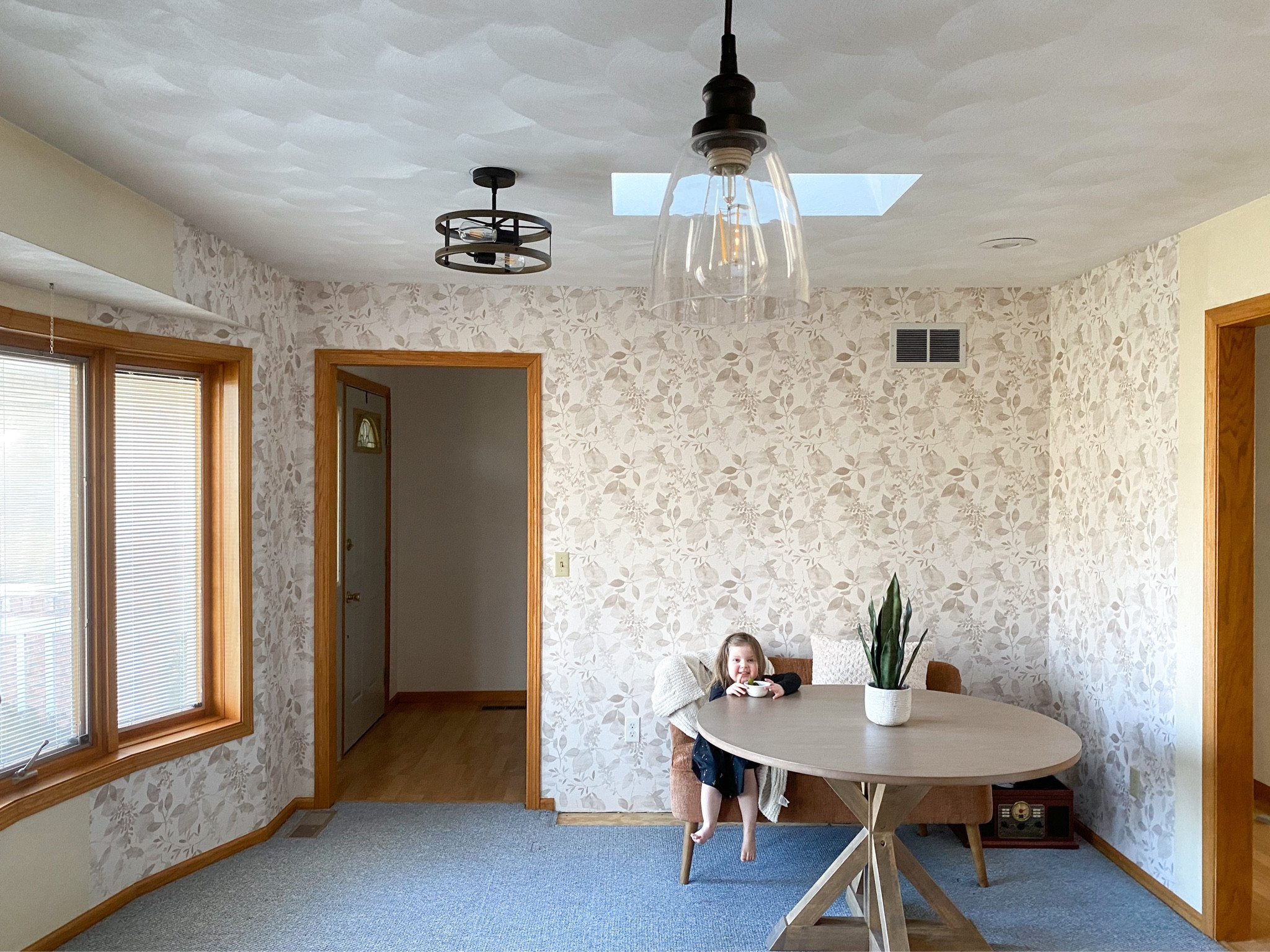 In the middle of our eat in dining room “remodel” and it gives me all the coffee shop feels!

#coffee #mornings #homedecor #walmart #wayfair #amazon #overstock #kohls

#LTKunder100 #LTKunder50 #LTKhome