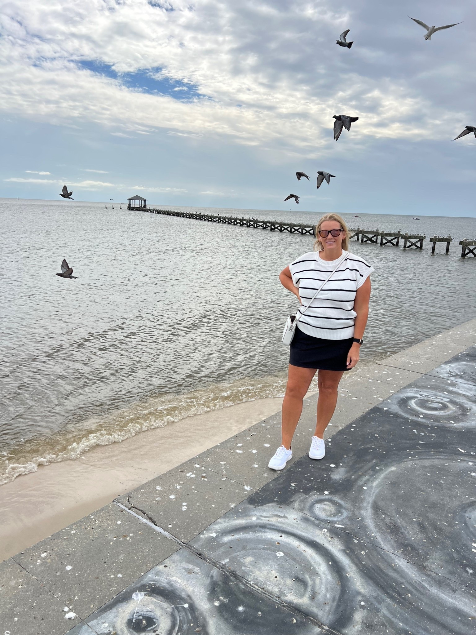 Beach hair, don’t care — Biloxi edition 💁‍♀️


#LTKTravel #LTKFindsUnder50