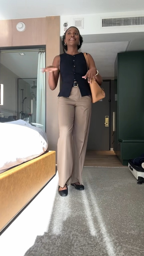 Work chic!

Pants were from Mango but they’re no longer on their site - got them in size 6

#workwear #tallgirl #tallgirlfriendly #aritzia #zara

#LTKWorkwear
