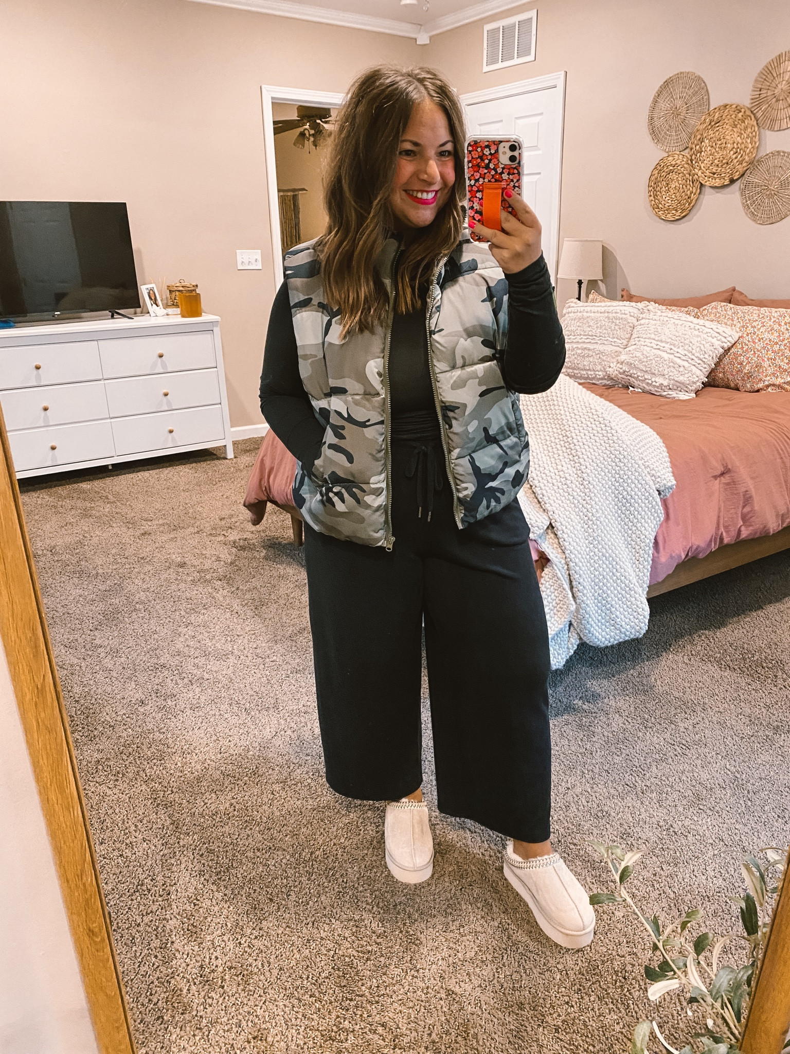 Puffer vests are a great way to stay extra cozy in the fall & winter months. Super easy to style lots of different ways. Long sleeve & shoes are Amazon, vest & pants are Walmart.

clogs: fit true to size // wearing a 5
pants: fit true to size // wearing a large
long sleeve: fits true to size // wearing a medium
vest: fits true to size // wearing a large (more of a cropped fit)

#LTKStyleTip #LTKFindsUnder100 #LTKFindsUnder50