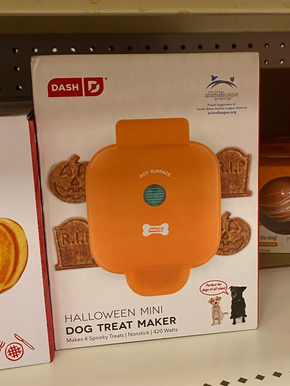 Dash, Dog, New In Box Dash Mini Halloween Dog Treat Maker