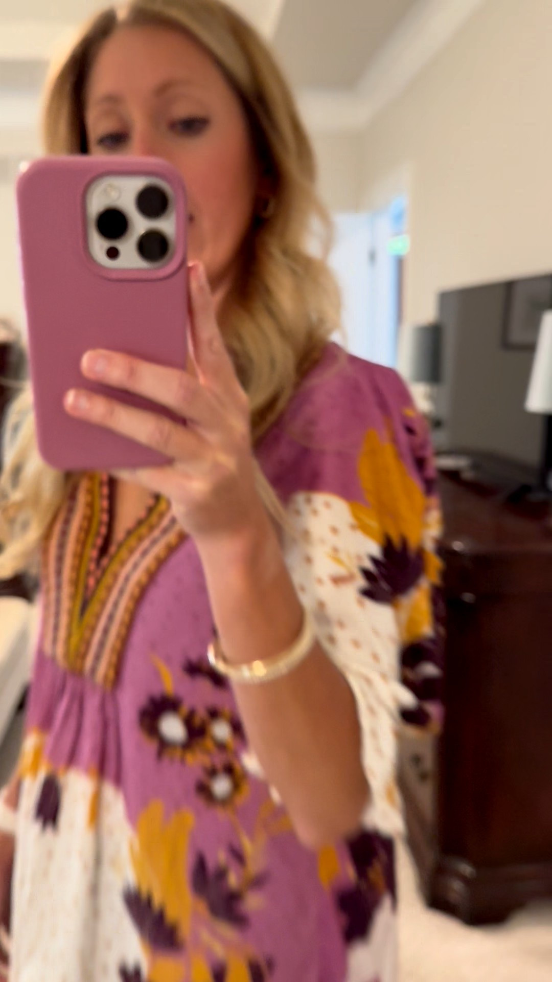 GOAL: collect every single print in this top as they go on sale 😄✨ They’re just too good—unique, pretty, and oh-so flattering! This is print #3 for me 💕

#OOTD

#LTKSaleAlert #LTKFindsUnder50 #LTKSeasonal