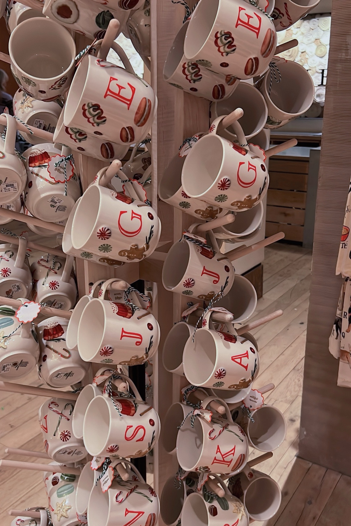 Anthropologie Christmas decor ❤️ 

#anthropologie #home #christmas #christmasdecor #kitchen #party #holiday 

#LTKHoliday #LTKGiftGuide #LTKHome