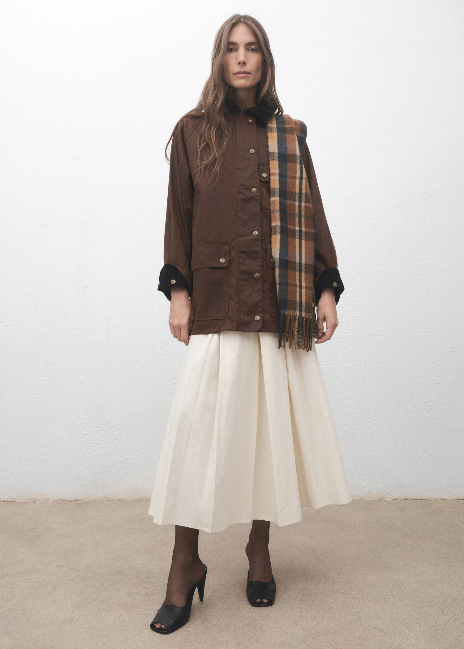 Check scarf with fringed ends - Women | MANGO United Kingdom | MANGO (UK)