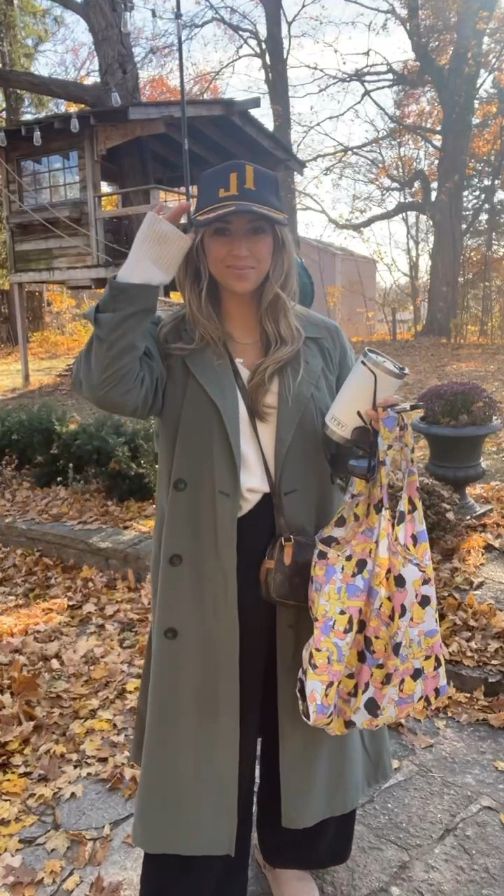 #momstyle #trenchcoat #reusablebag #truckerhat

#LTKmorningroutine #LTKGiftGuide #LTKootd