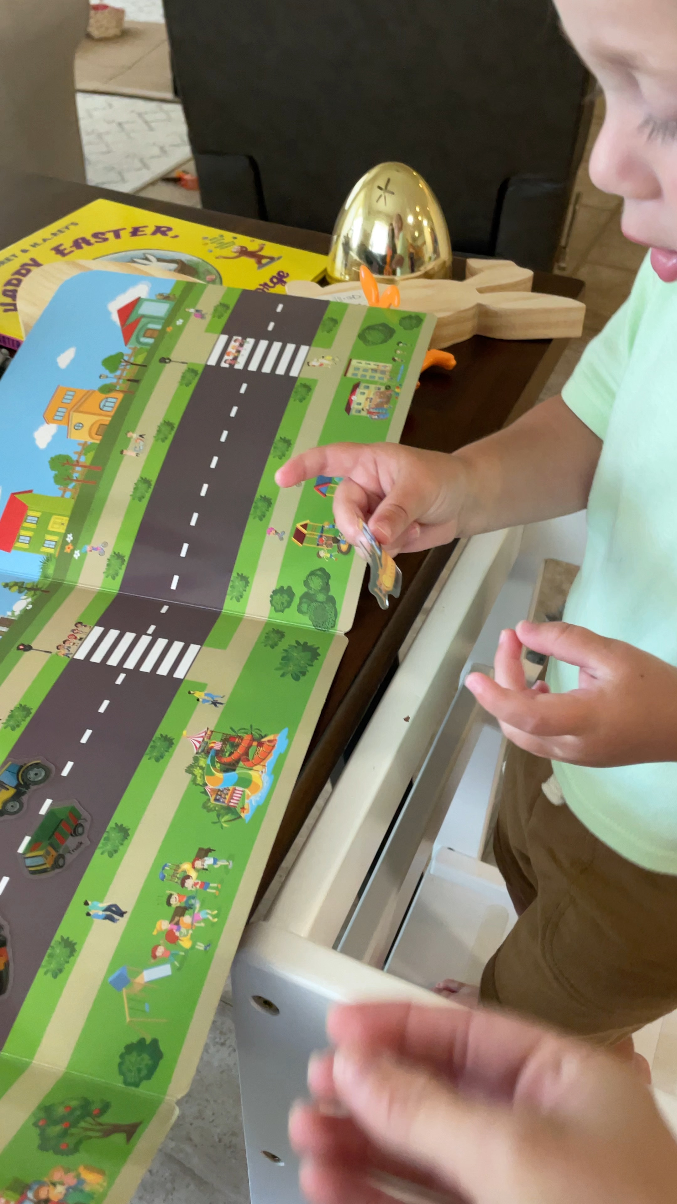 Reusable sticker book for toddlers🙌🏻 This will be a staple in my diaper bag!

#LTKbaby #LTKfindsunder50 #LTKkids