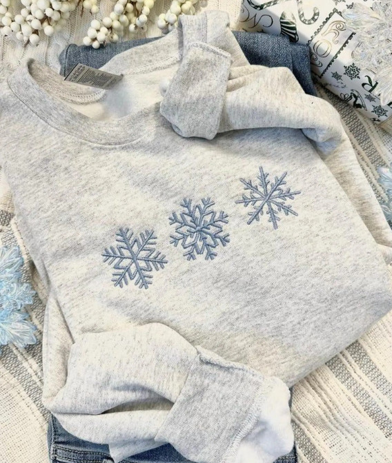 50% off!

Embroidered Snowflakes Sweatshirt - Simple Winter Crewneck - Cozy Winter Sweatshirt - Minimalist Snowflake Pullover etsy shop womens outfit idea for January cold weather outfit ideas snowflake sweatshirt cute casual outfit 

 