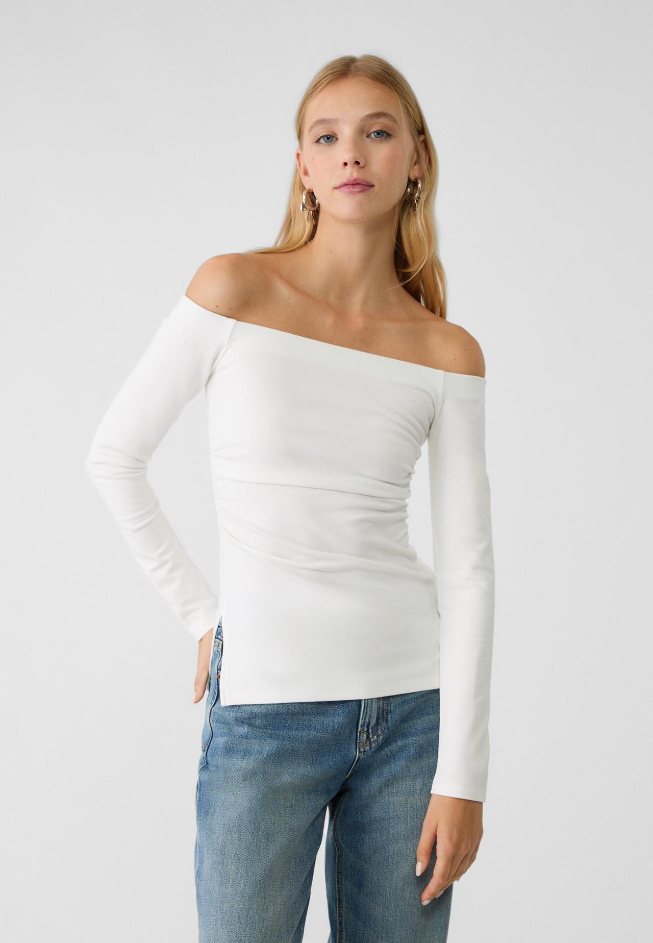 Off-the-shoulder top | Stradivarius (UK)