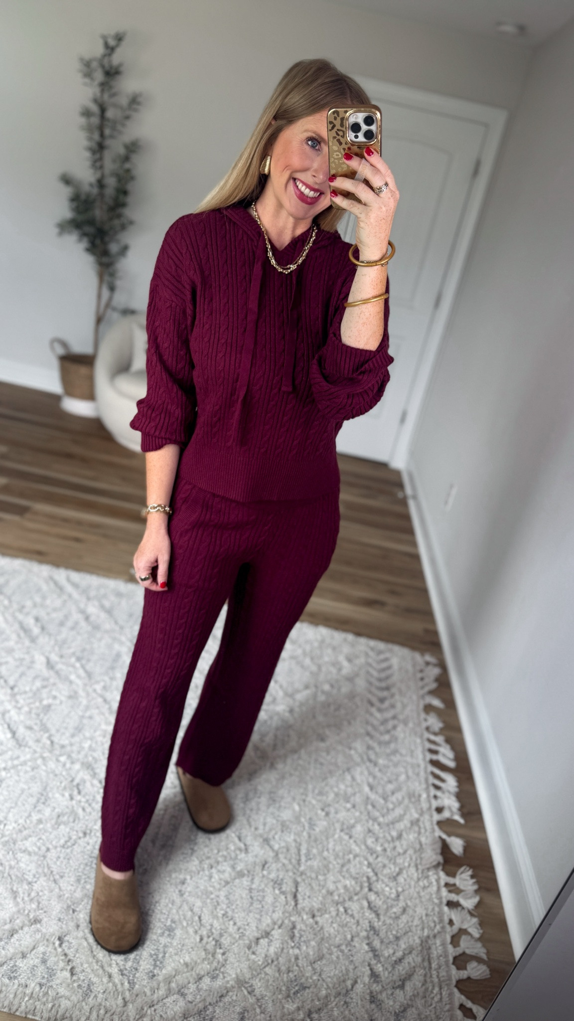 Weekend Walmart Wins try-on
Cable knit hoodie- small
Cable knit pants- medium

#LTKootd