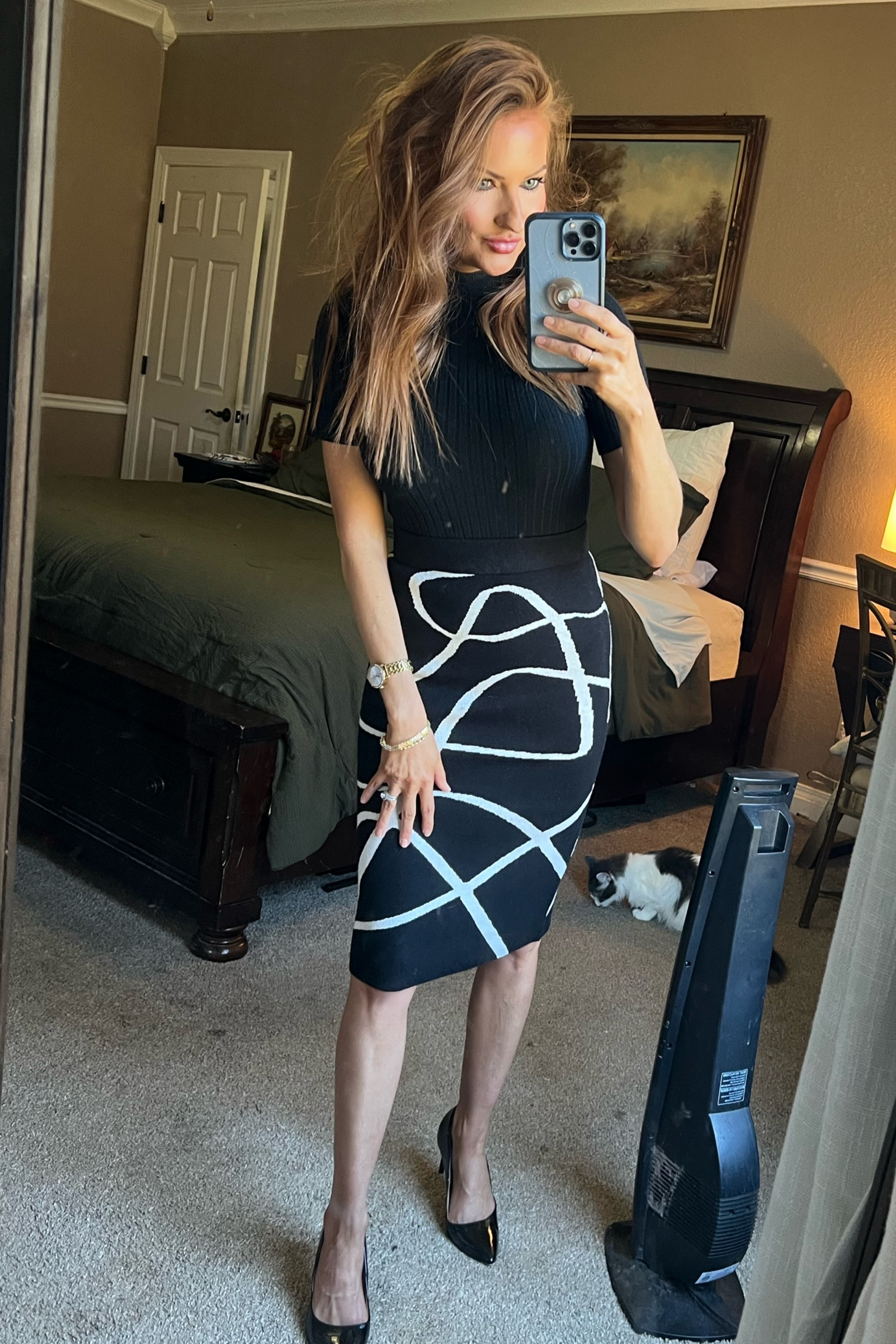 My new favorite skirt! It’s on sale today! 

#LTKfindsunder100 #LTKHoliday #LTKworkwear