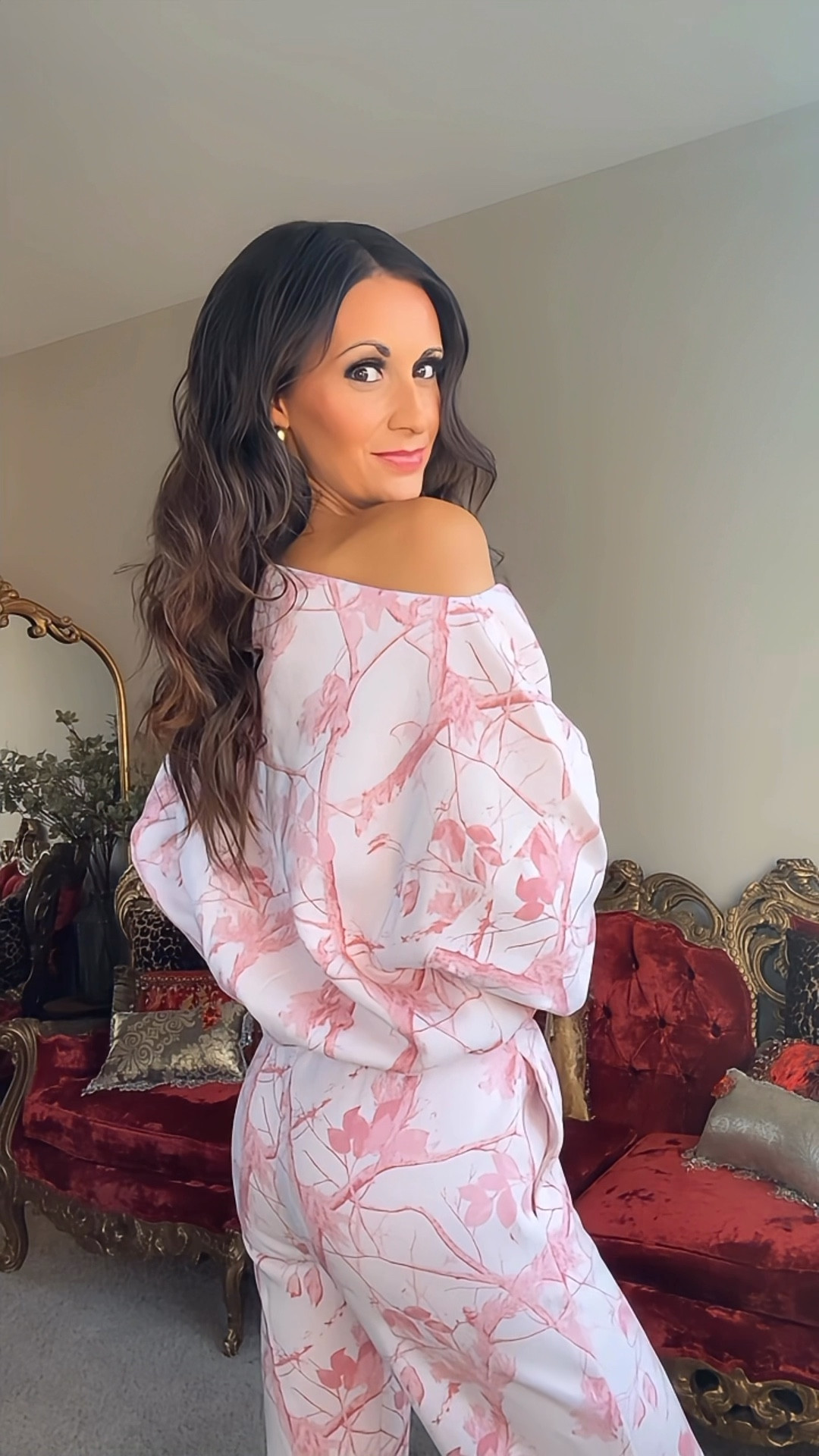 Let these cozy sweats mix and match. Love that they come in petite regular and tall. I sized up in the sweatshirt for an oversized fit!

#LTKStyleTip #LTKTall #LTKSeasonal