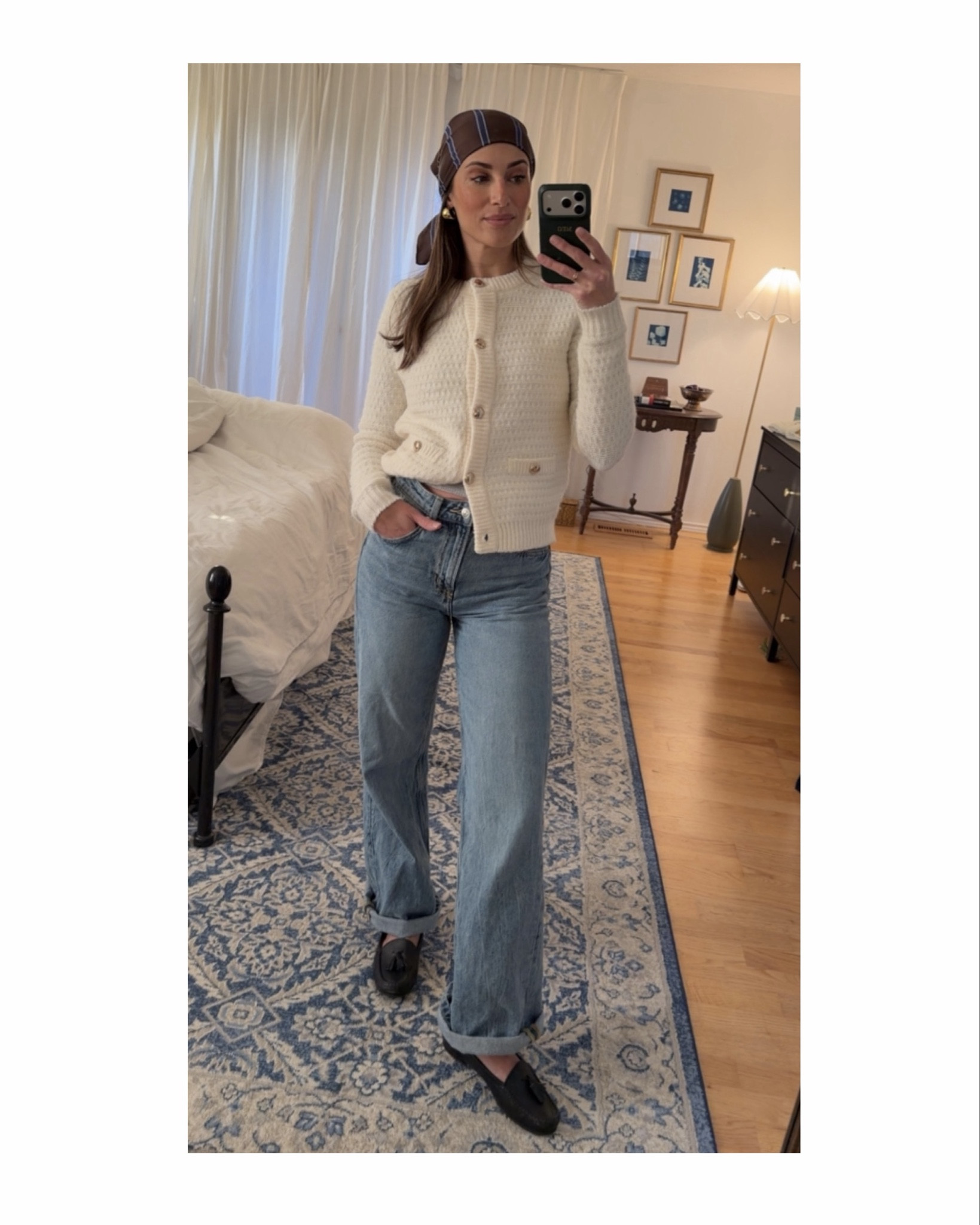 Yesterday’s Look Du Jour : with H&M straight jeans, a cream cardigan from Loft, a brown headscarf, and driving loafers. 

#LTKPetite #LTKgrwm #LTKFindsUnder50