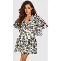 boohoo Women's Animal Print Chiffon Ruffle Smock Dress in Black | Size: 4 | boohoo (US & Canada)