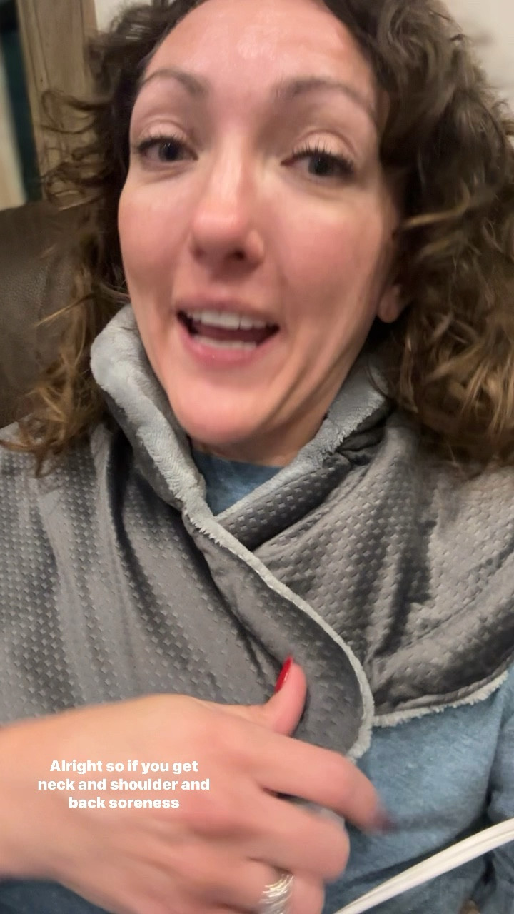 Heating Pad Neck and Shoulder
If you get neck and shoulder soreness like me then this is a must. This is formed to fit perfectly toy over your shoulders. Has snaps in the front for tightness. Six different heat levels and a timer and auto shut off. The heat wraps all the way to the front! 

#LTKhome #LTKGiftGuide