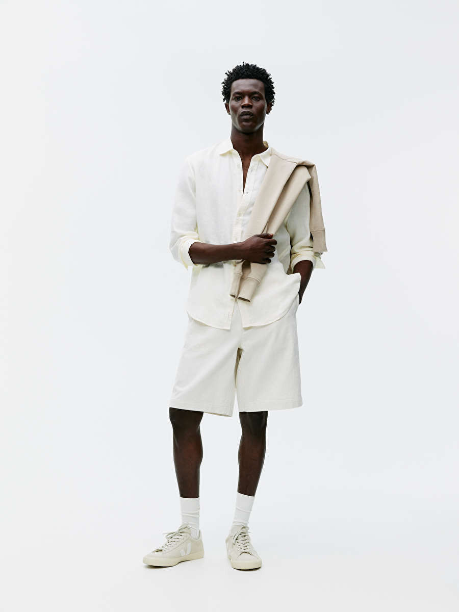 Leinenhemd mit normaler Passform | ARKET (EU)