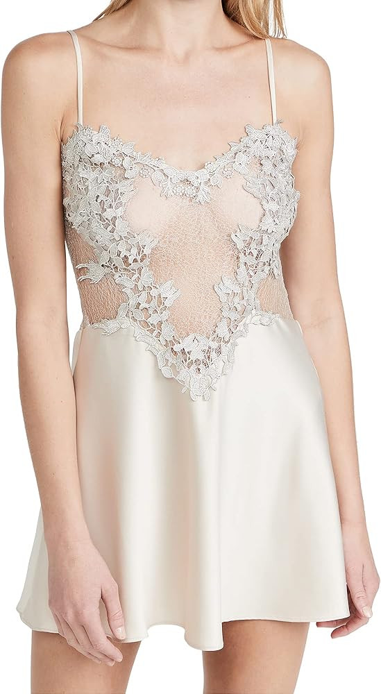 Flora Nikrooz Women's Showstopper Chemise | Amazon (US)