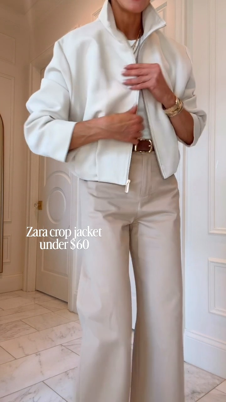 New fall arrivals from Zara are so good! I'm wearing size small in tops,
Jackets and size 25 in pants and jeans that fit tts