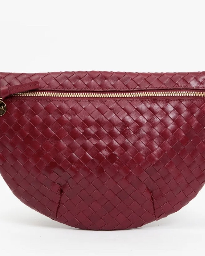 After traveling all summer with my Clare V. “petite fanny”… I am looking to upgrade to la Grande Fanny for a bit more room for my cell phone. I am torn between black or burgundy and the straps are so cute and comfortable!!!

#LTKOver40 #LTKTravel #LTKWorkwear