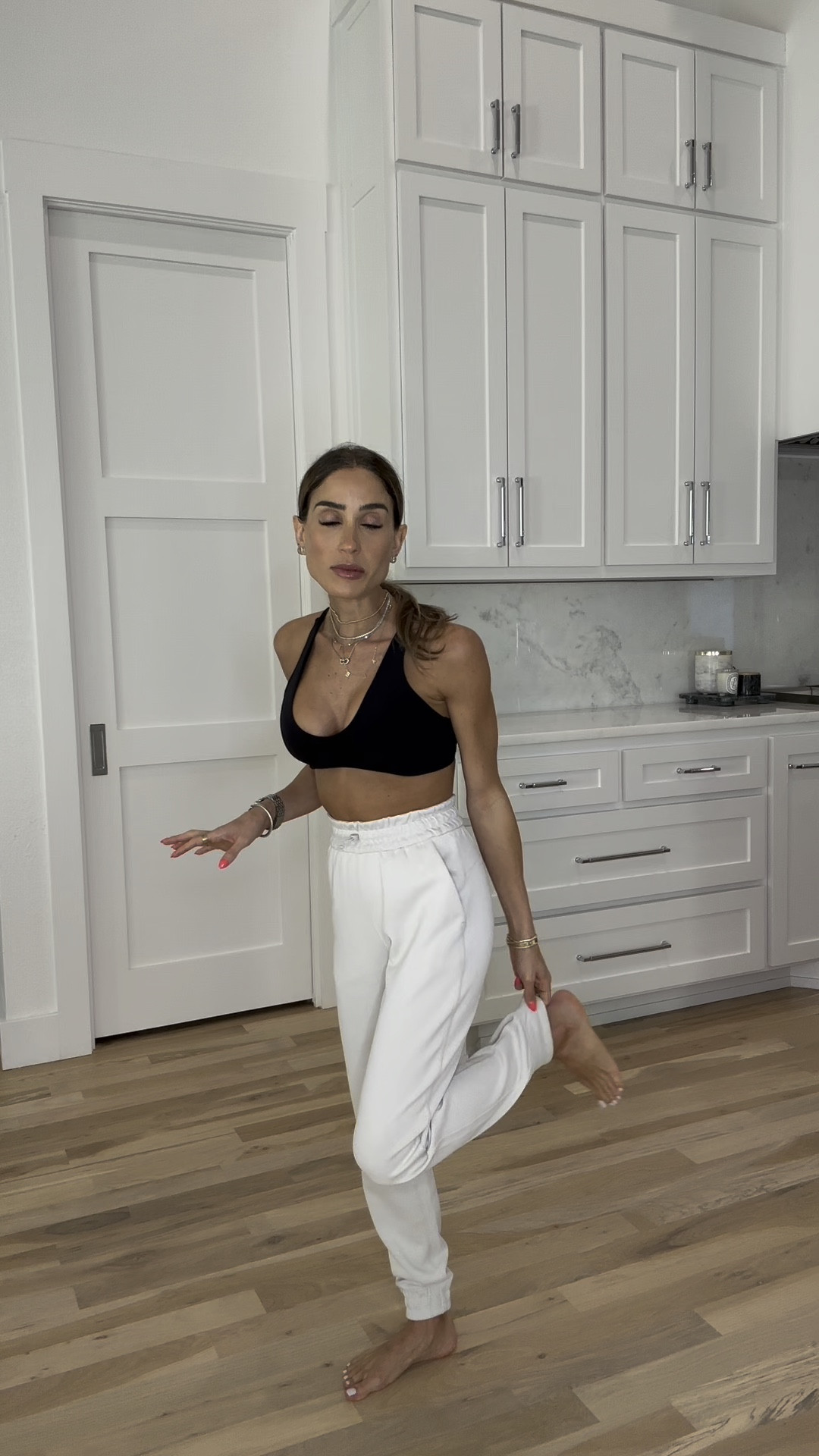 Y'all have probably tried on or own their softstreme pieces and know how good they are! they just came to with a Brushed Softstreme High-Rise Jogger and the are SOO soft! Wearing size 0 @lululemon #lululemoncreator #ad

#LTKFindsUnder50 #LTKStyleTip #LTKFindsUnder100