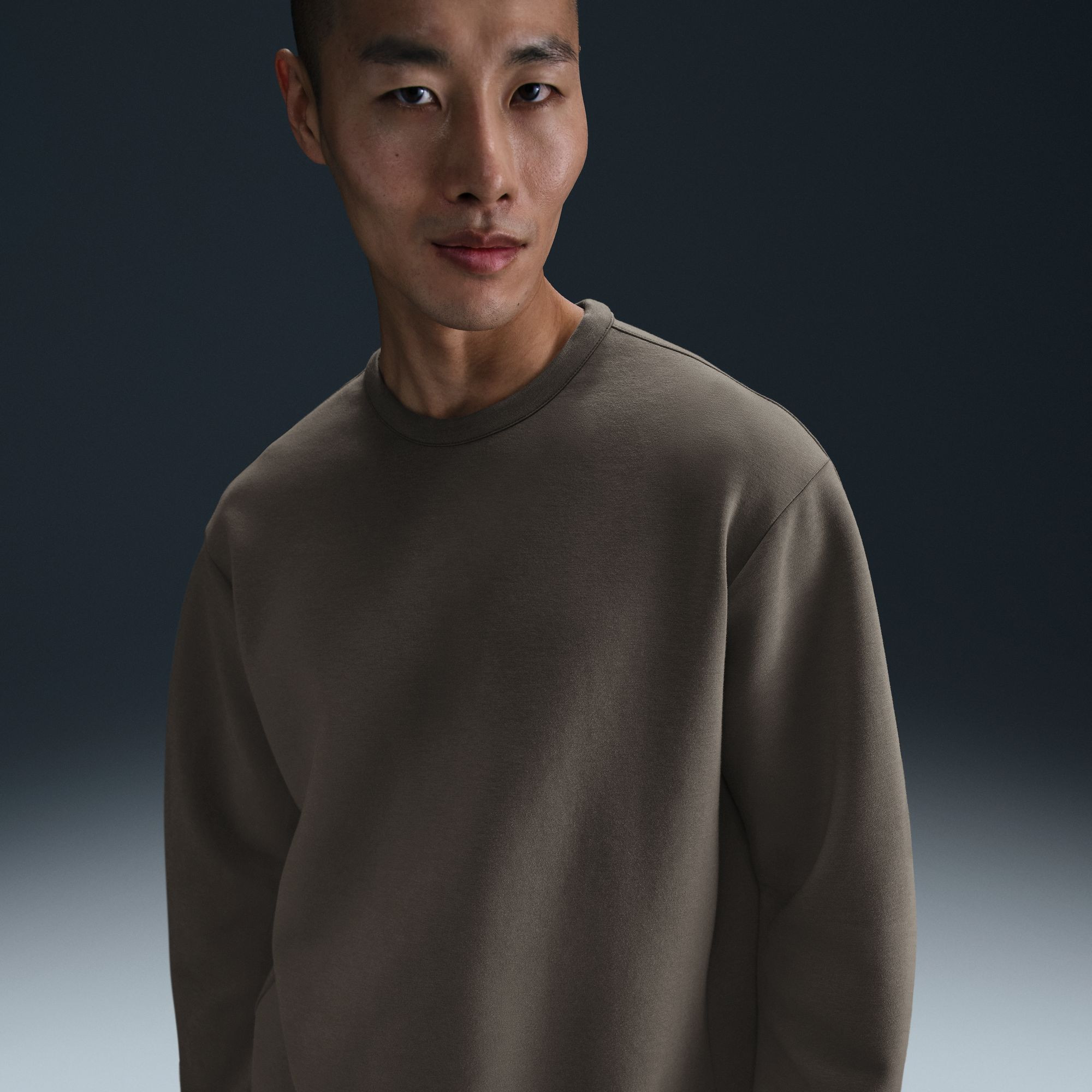 Nike Men's 24.7 ImpossiblySoft Dri-FIT Crewneck Sweatshirt, Wash | DICK'S Sporting Goods