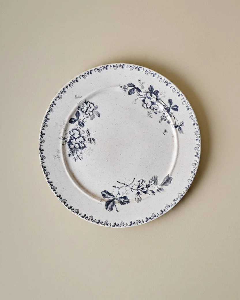 Heirloom Garden Navy Floral Plate | Magnolia
