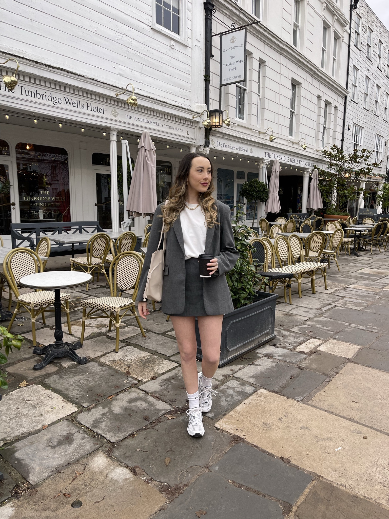 Simple but elevated coffee run outfit ☕️ 

#LTKworkwear #LTKfindsunder100 #LTKSeasonal