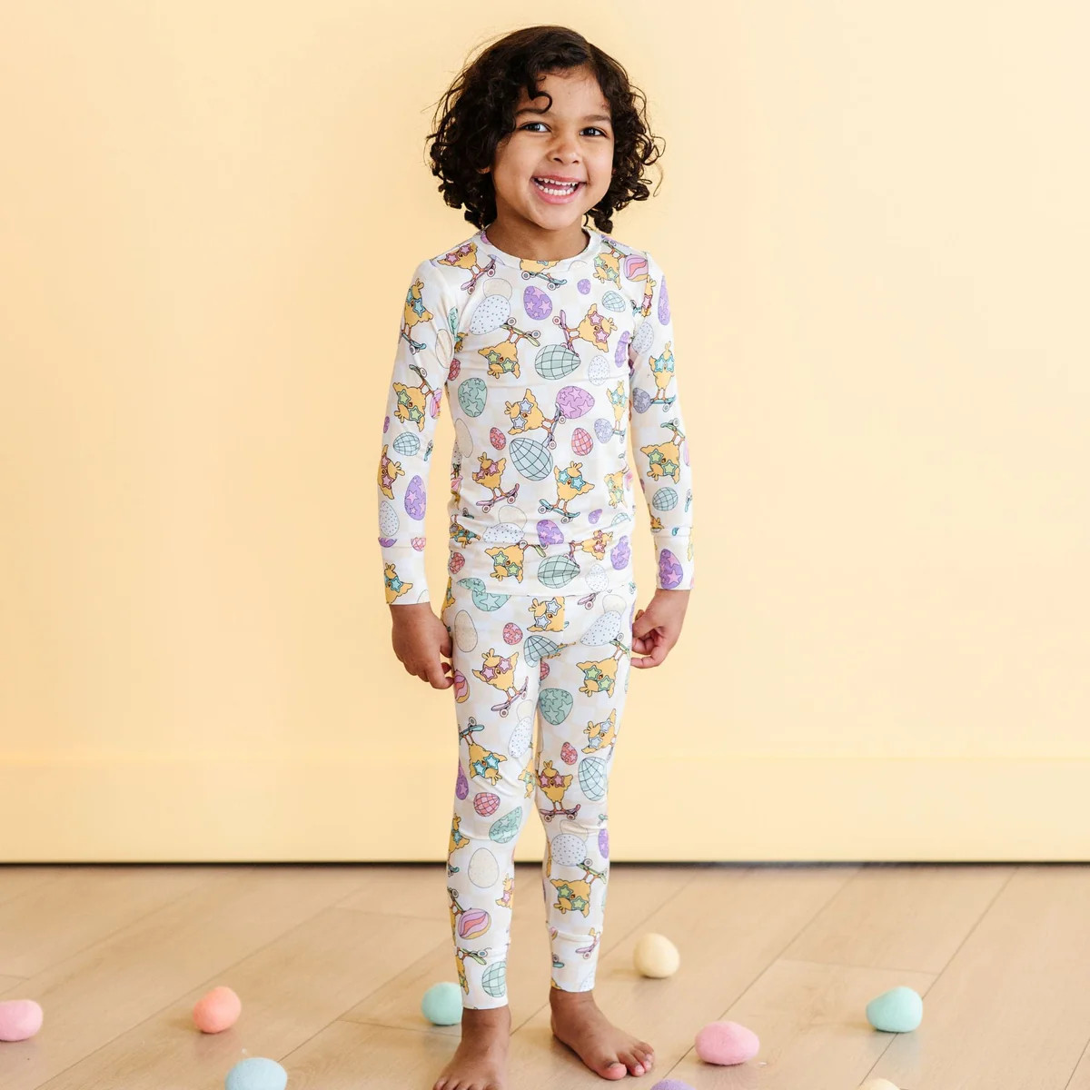 Chick Me Out Two-Piece Pajama Set | Bums & Roses