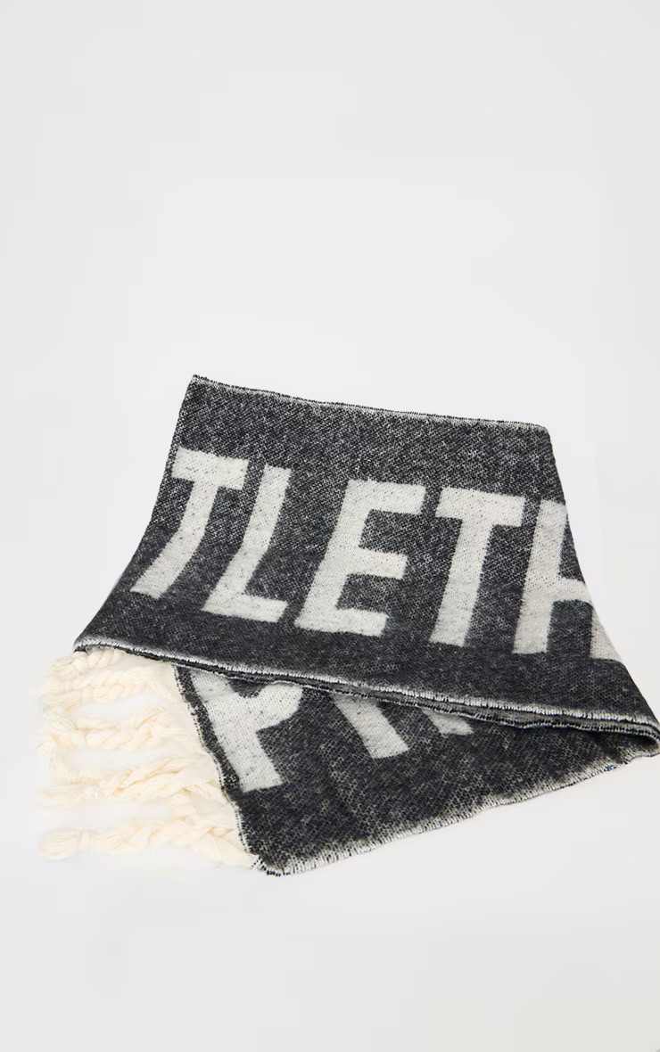 PRETTYLITTLETHING Monochrome Reversable Logo Blanket Tassel Scarf | PrettyLittleThing CAN