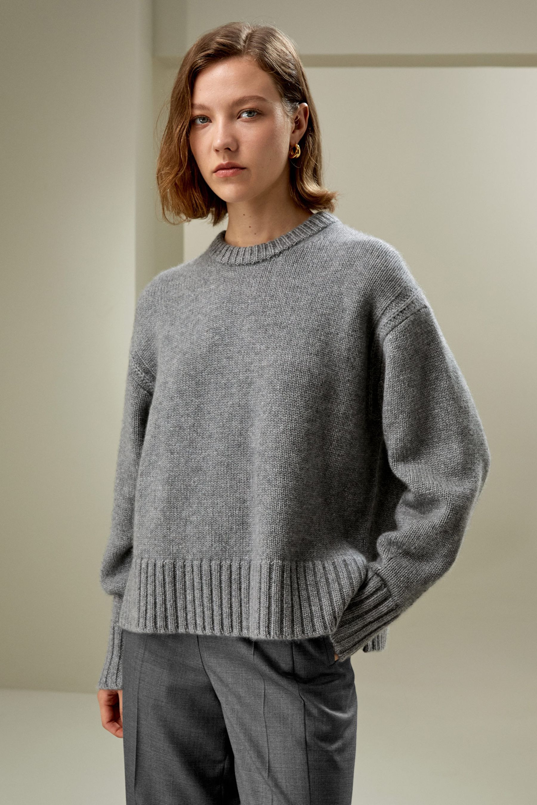 Boxy Crewneck Cashmere Sweater | LILYSILK