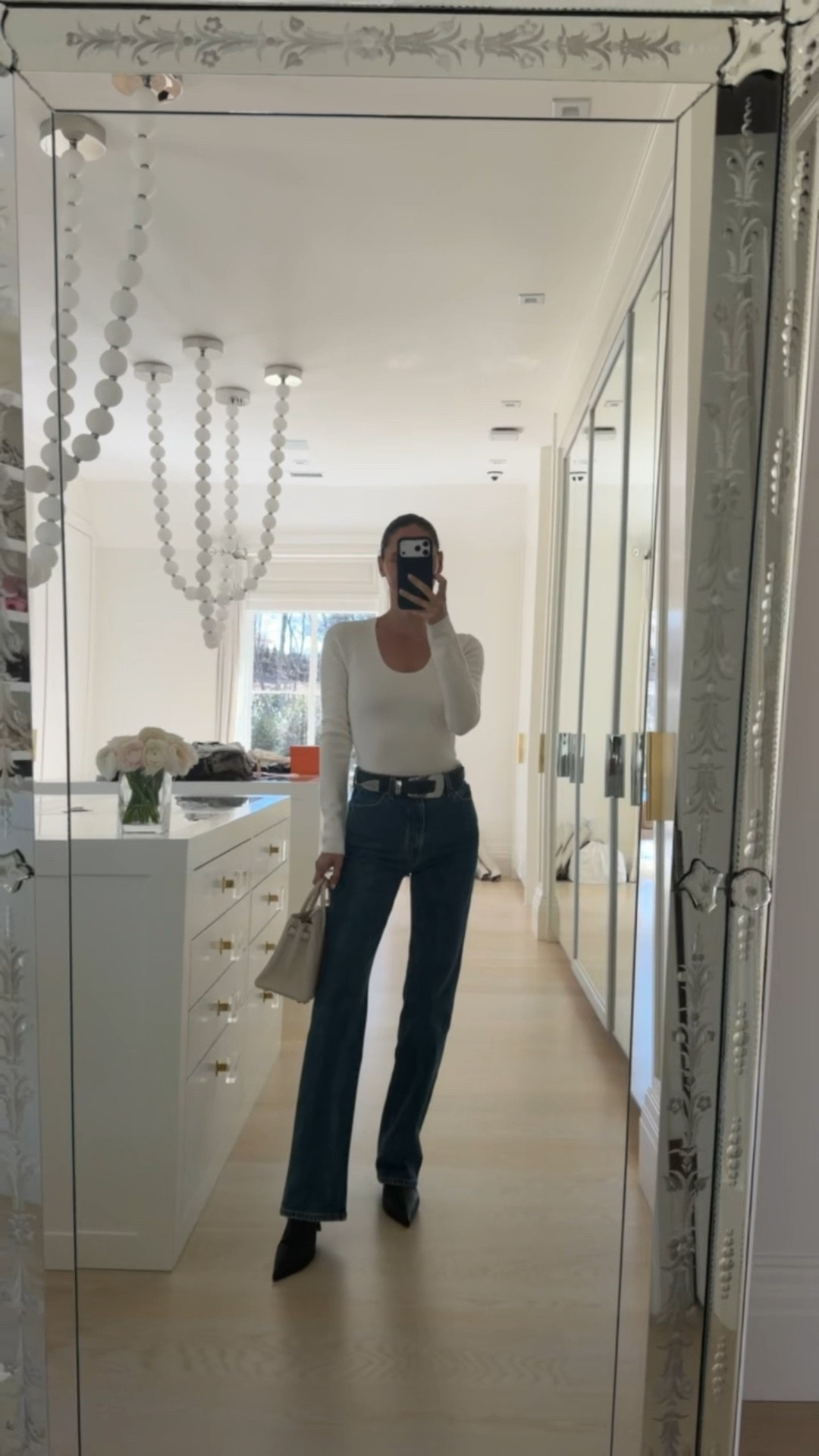 Yesterday’s OOTD 🤍☺️

#LTKgrwm #LTKmomlife #LTKootd