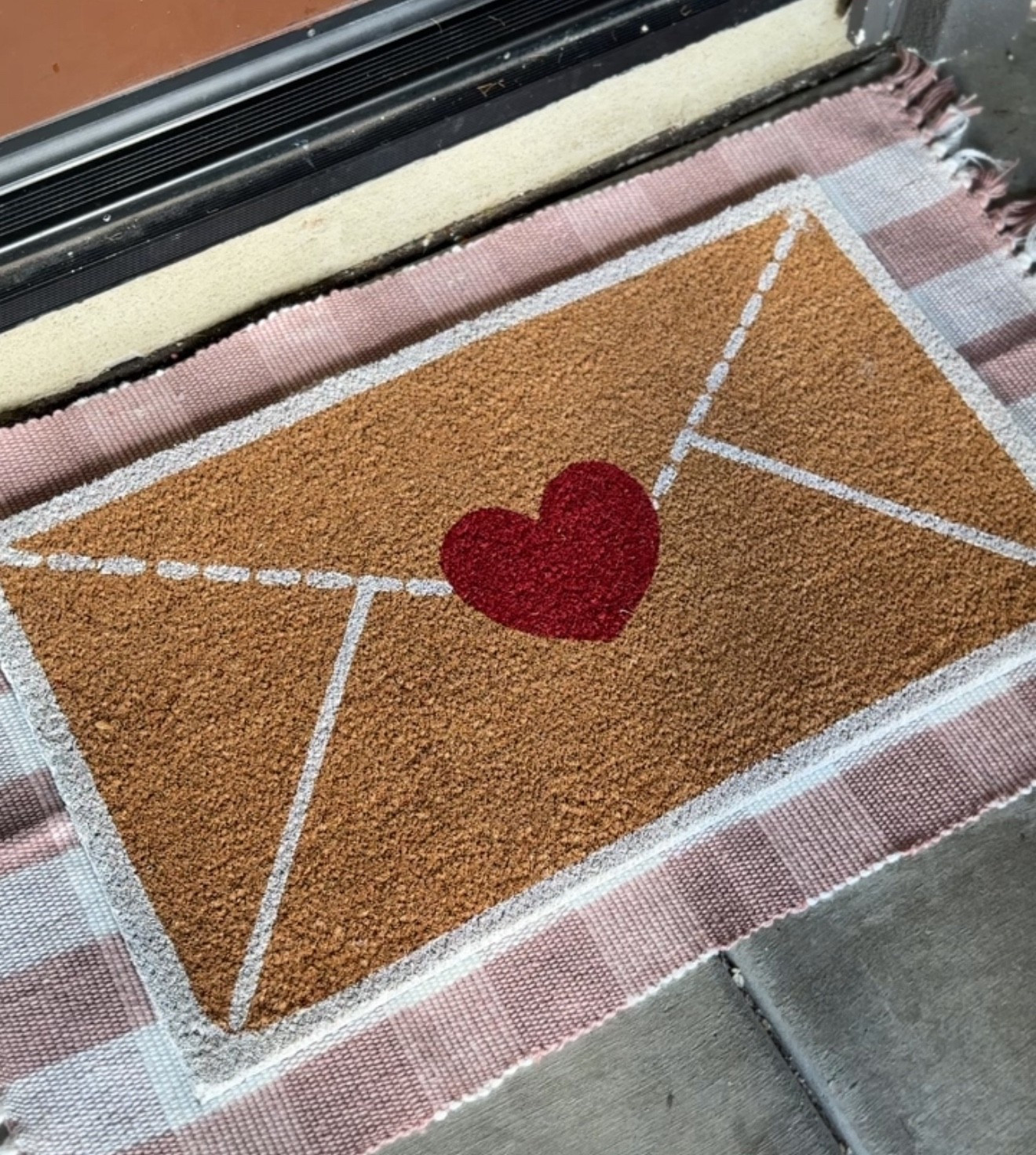 Valentines Day Doormat

#LTKHome #LTKSaleAlert #LTKFindsUnder50