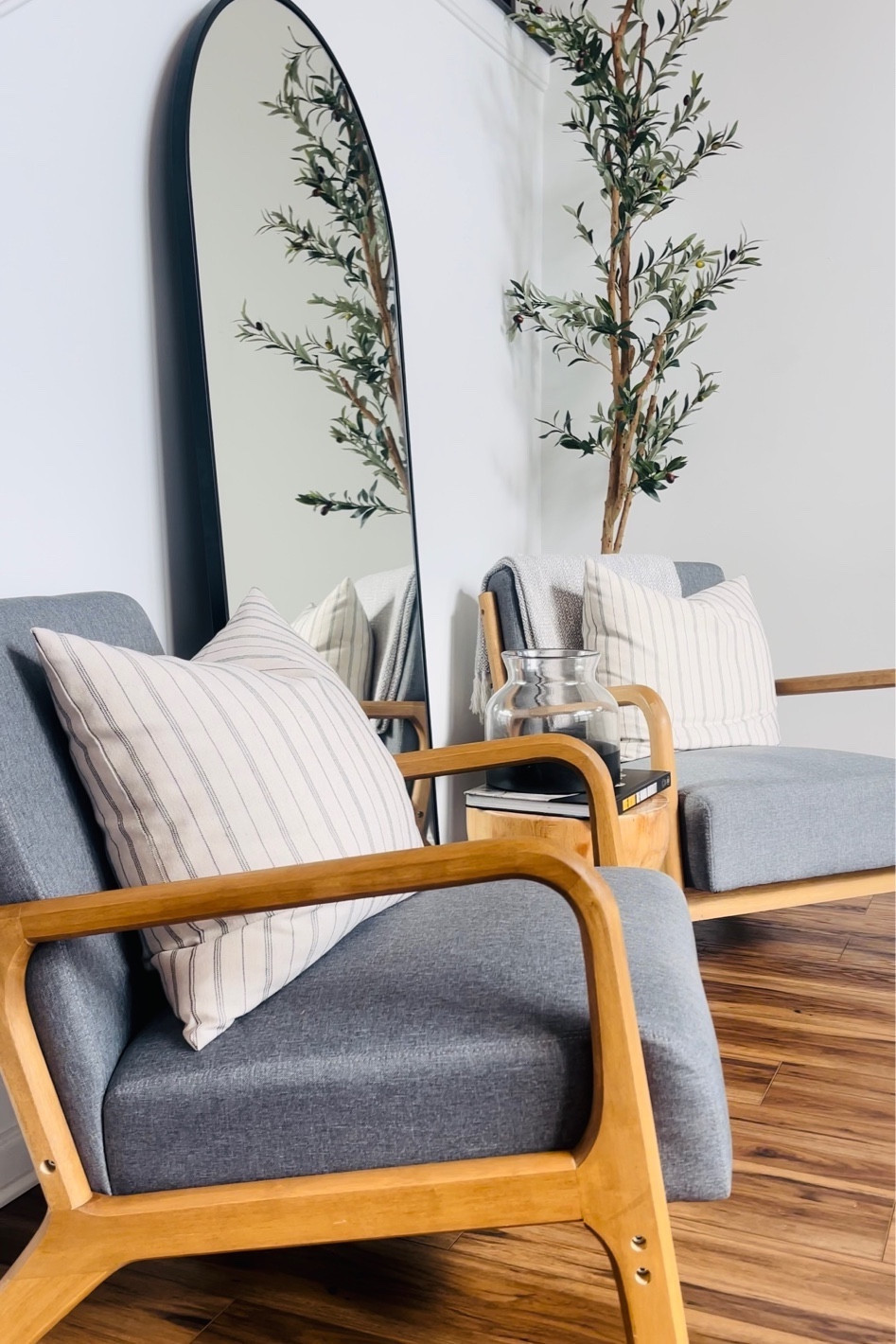 Loving this sitting area in the corner of our living room! Details linked! 

#LTKfamily #LTKhome #LTKstyletip