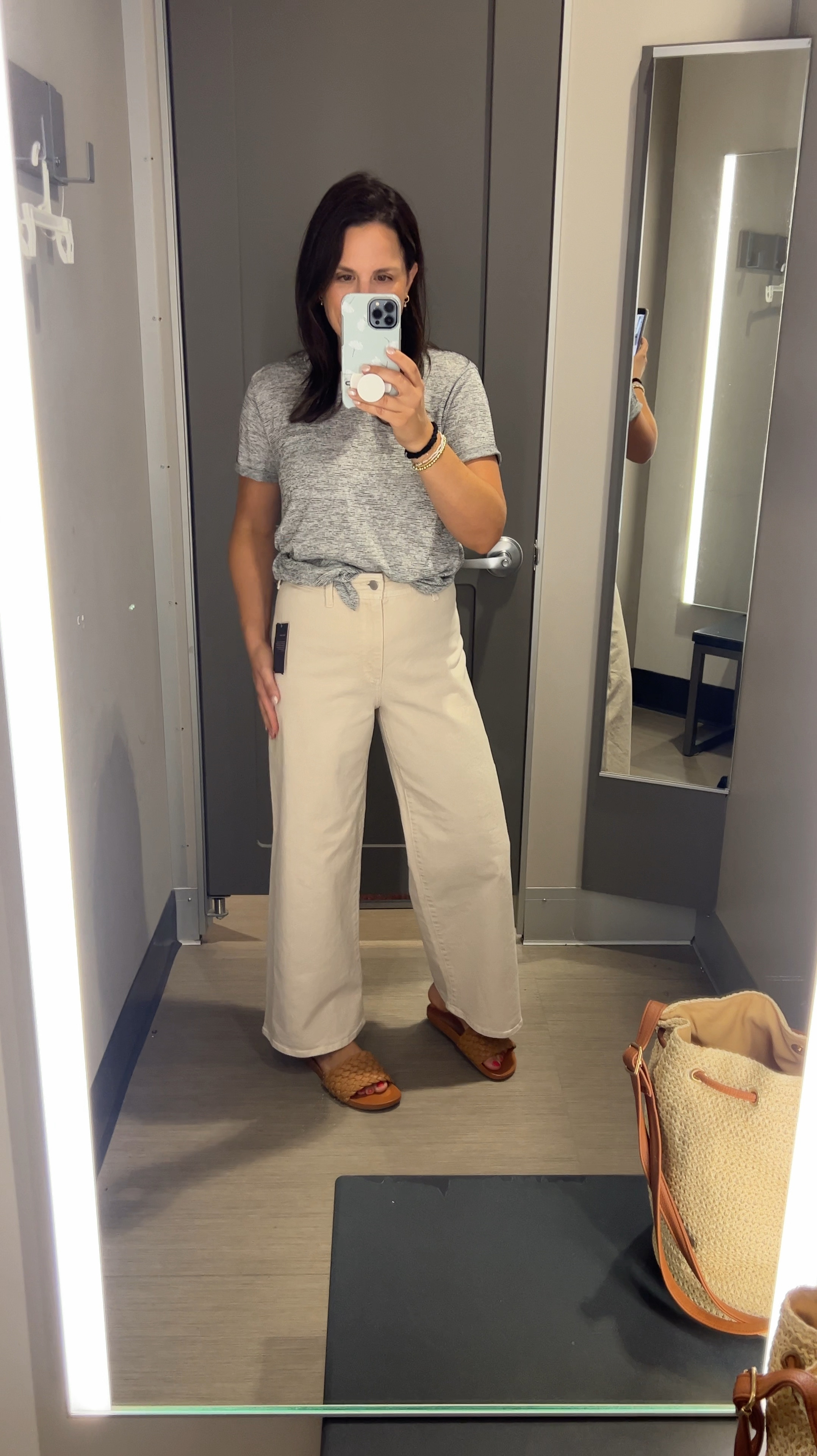 SHOCKED that I found flattering wide leg pants! I’ve been on the hunt and these $28 Target ones delivered!!! 7 colors sizes 0-30!

I’m in my normal size 6 

#LTKStyleTip #LTKFamily #LTKVideo