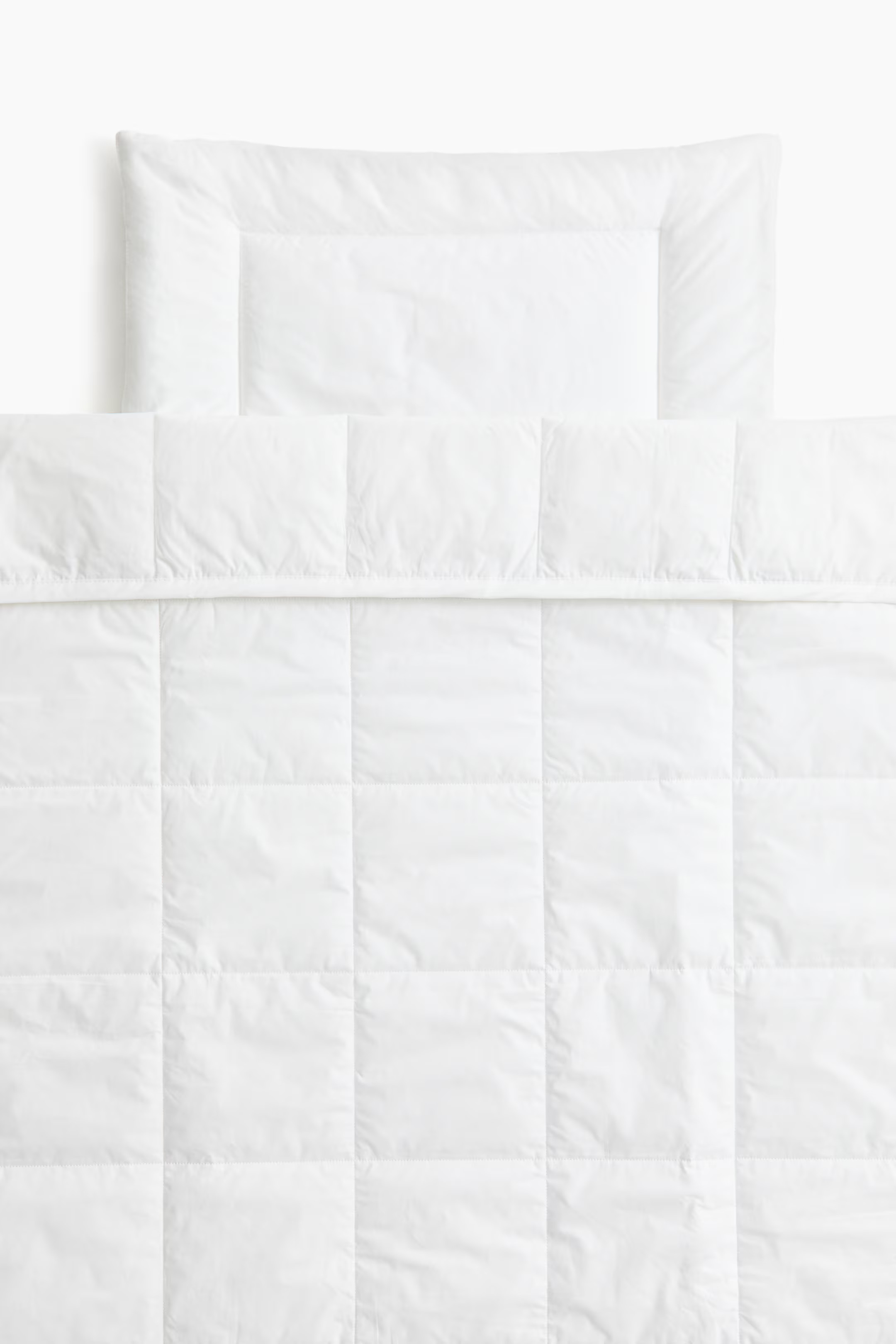 Crib Duvet and Pillow | H&M (US + CA)