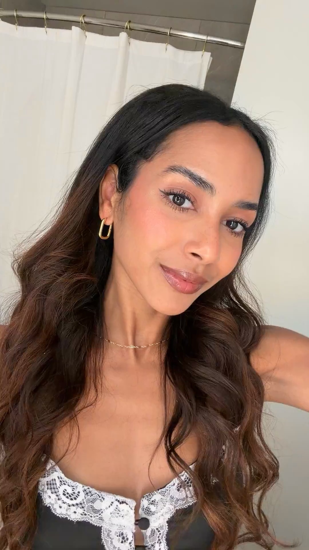 Makeup look of the day! Using all products from @Sigma Beauty & I am obsessed at how glowy my skin looks 😍
My lashes are so long & voluminous! Loving the lip oil for that glossy look & especially this blush color for a night out 🤭
Blush: Sunset Kiss
Skin tint: Shade 4
Mascara: Lash Icon
Lip oil: All Heart
Setting powder: Buttermilk

#LTKvlog #LTKBeauty