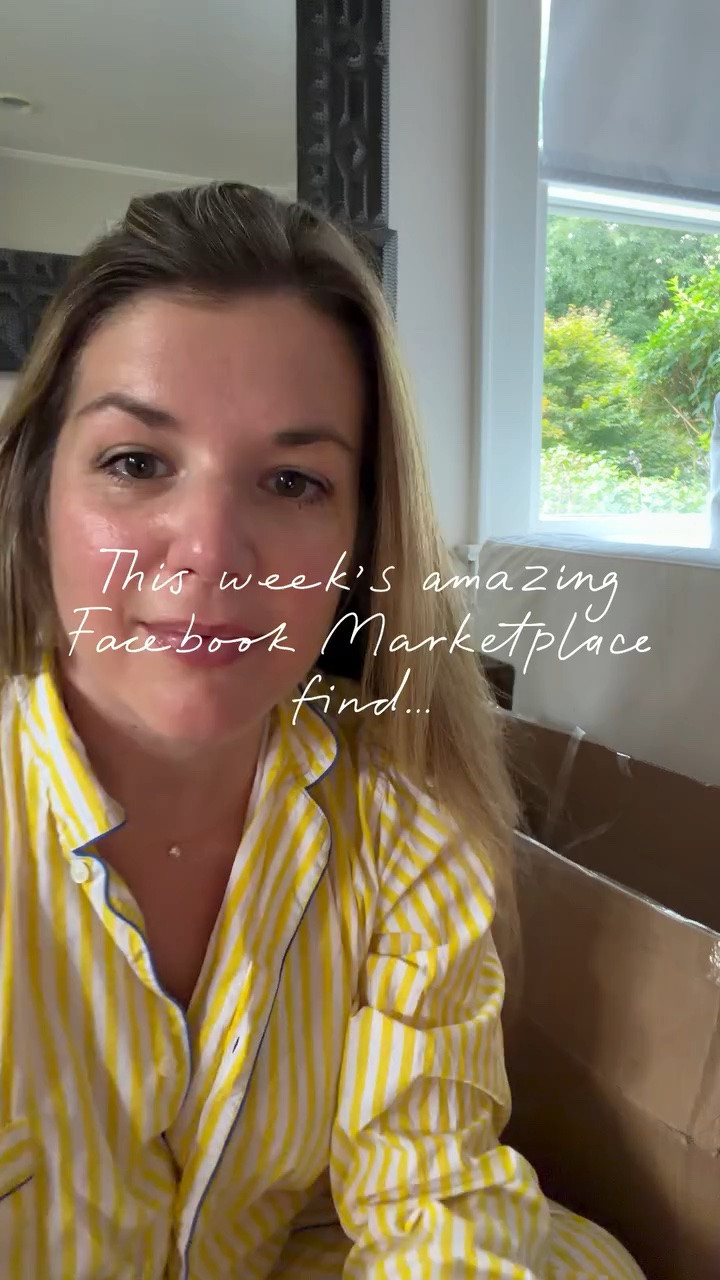 This week’s amazing @facebook marketplace find! I share so that you have hope lol! 

Found this @spoonflower @danikaherrick grasscloth wallpaper for $40 per roll, regularly $249! Yahoo! 

A huge thanks to @ripleysrest for the help!

#SpoonflowerWallpaper #WallpaperDeal #HomeDecorFind #DesignerWallpaper #MarketplaceFind

Spoonflower, wallpaper, peel and stick, removable wallpaper, designer wallpaper, discounted wallpaper, home renovation, accent wall, wallpaper roll, custom print wallpaper, interior design, home decor, DIY wallpaper, wall covering, statement wall, nursery wallpaper, powder room wallpaper, wallpaper sale, luxury wallpaper, boutique wallpaper, home makeover, renovation find, designer print, unused wallpaper, wallpaper deal
