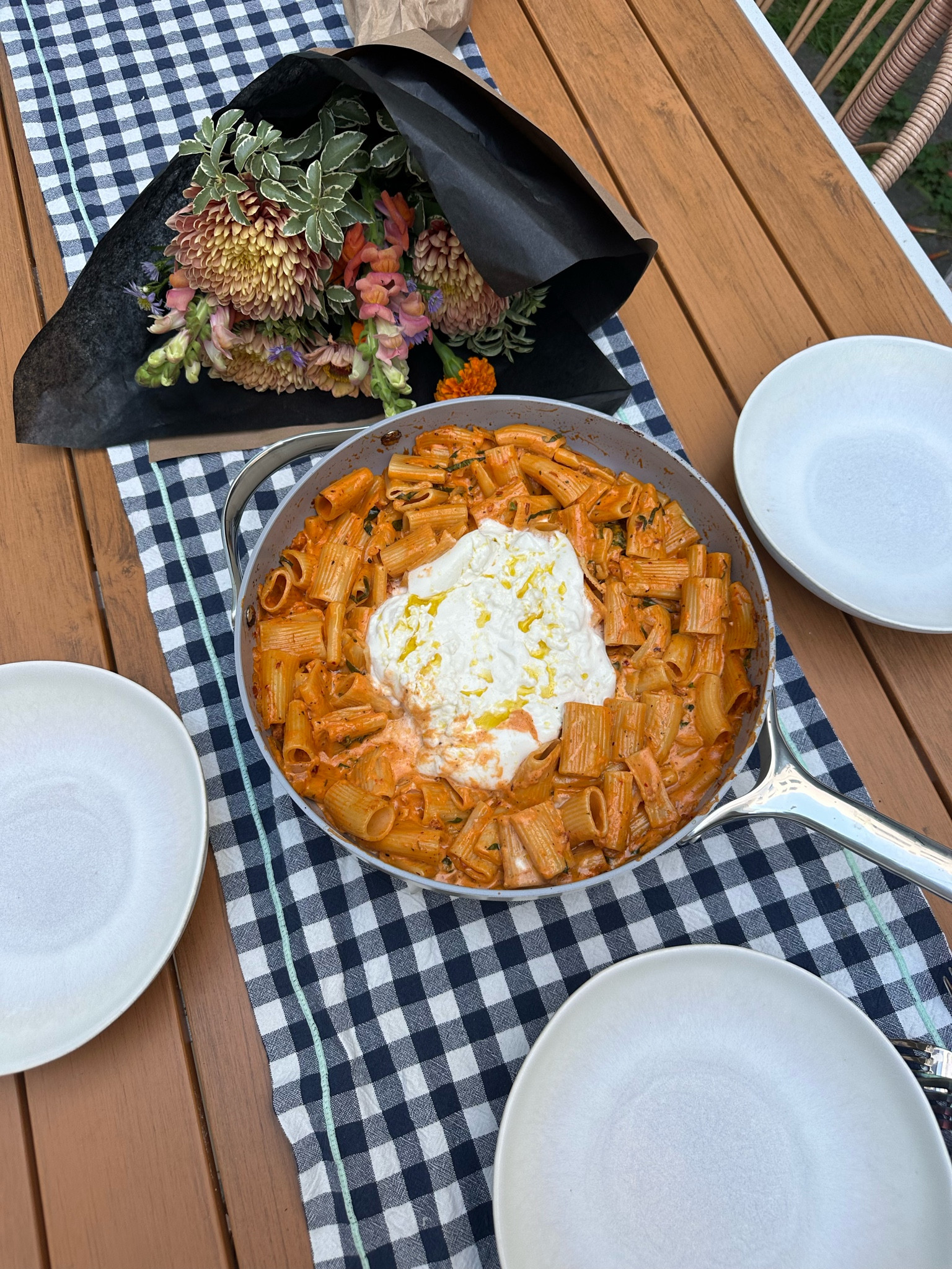 use code: eatswithyasmine10 for caraway pans

#LTKFallSale #LTKSeasonal #LTKHome