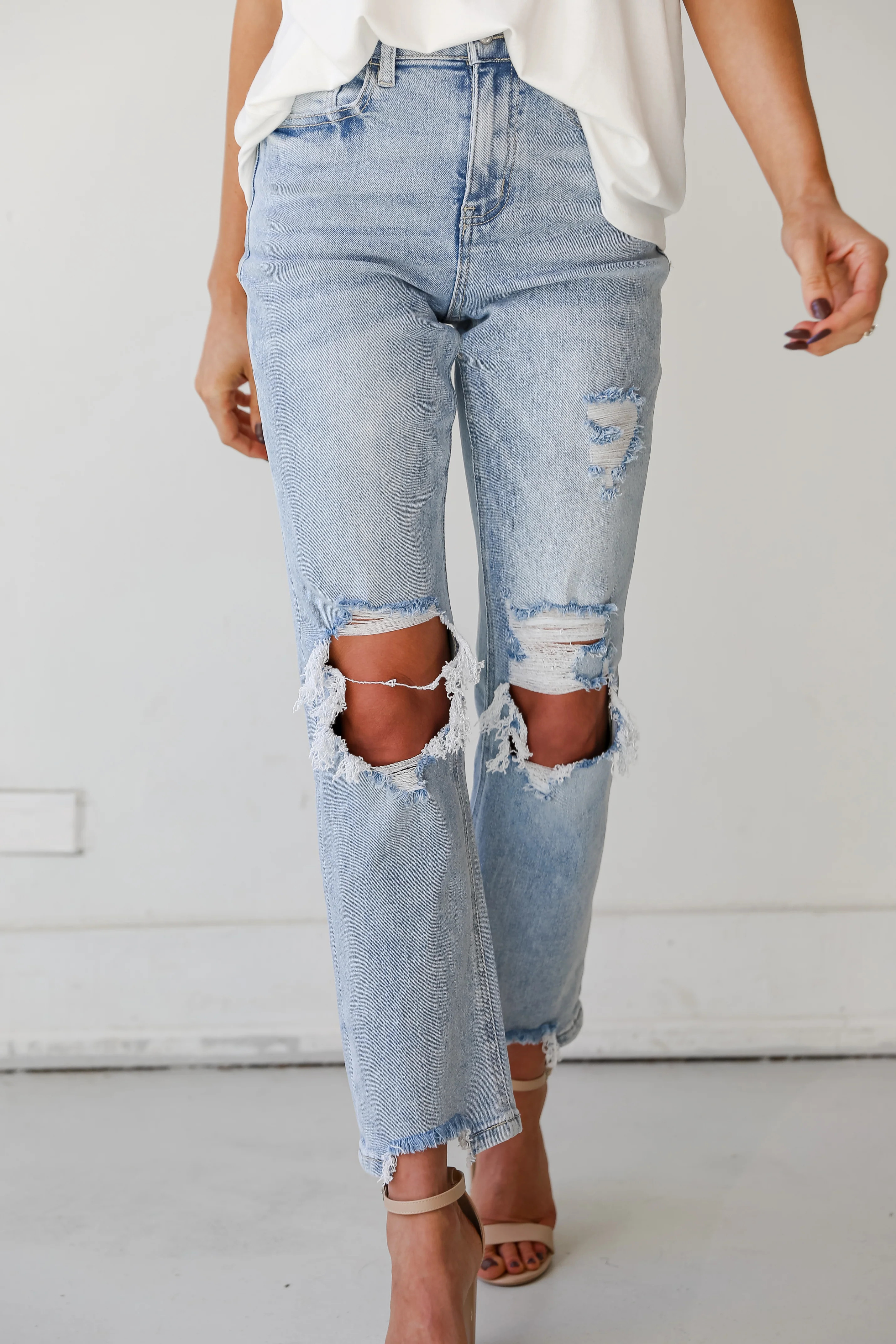 Jodie Light Wash Distressed 90s Vintage Dad Jeans | Dress Up