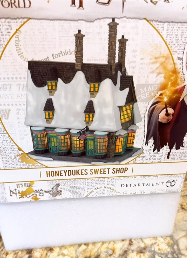 My #1 favorite building from Department 56  