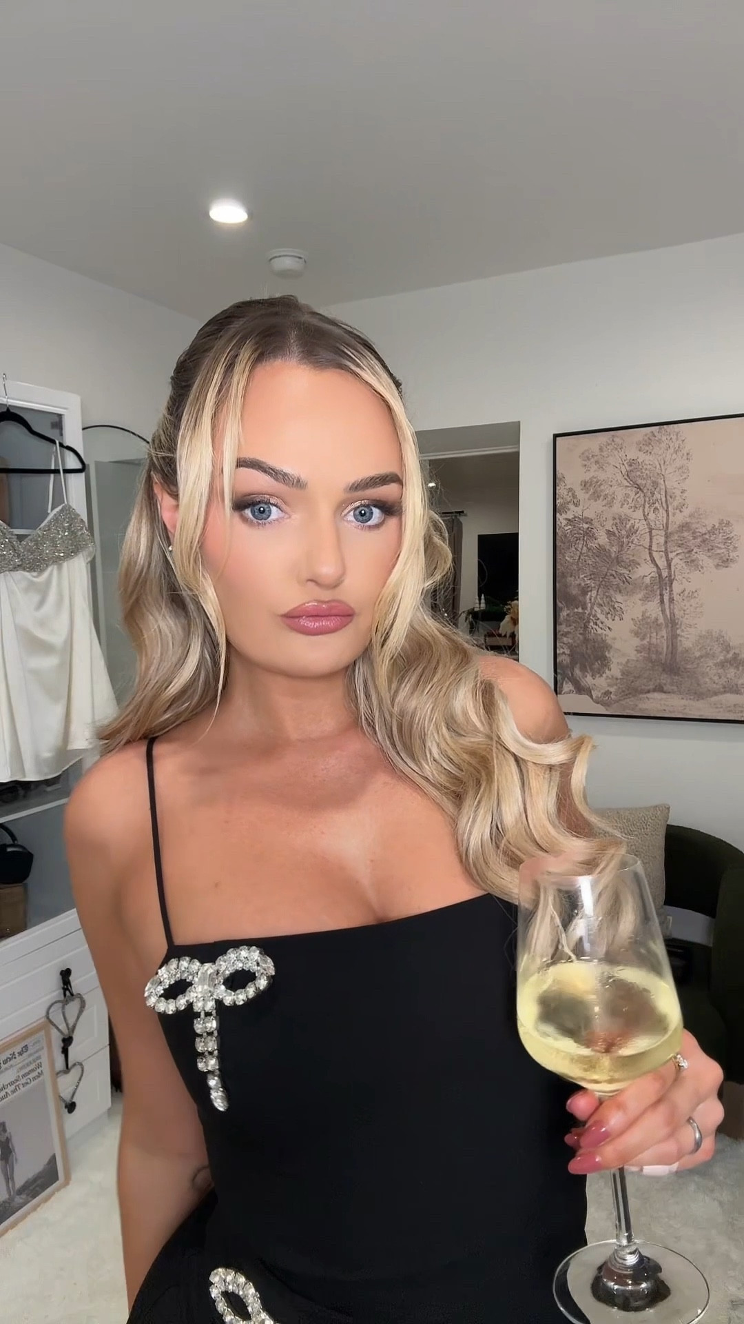 perfect holiday dress! 



#LTKHoliday #LTKSeasonal #LTKFindsUnder100