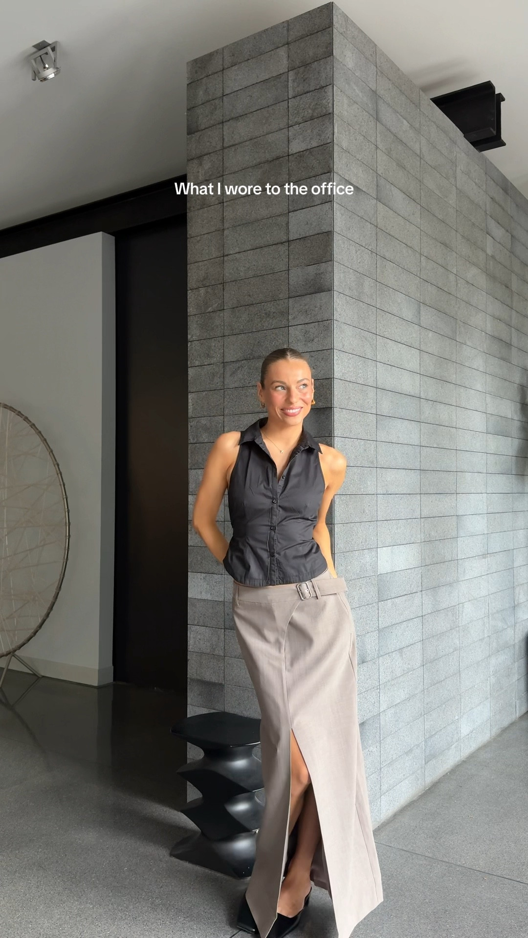 Skirt is from SIR “Leonardo belted skirt” (PSA She’s currently on sale). Shirt and shoes linked below 🥰