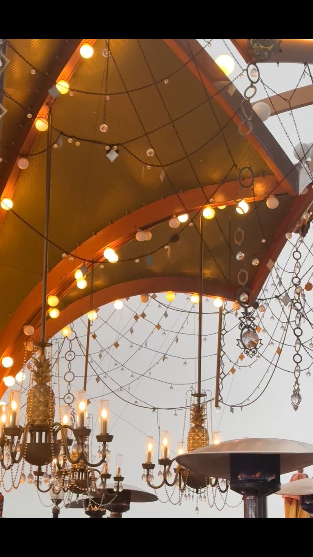 Nothing sets the scene for holiday hosting like a chandelier—instant drama, instant elegance.
#luxuryinteriors #holidaystyle #lightingdesign #holidaydining #statementlighting

#LTKCyberWeek #LTKHoliday #LTKHome