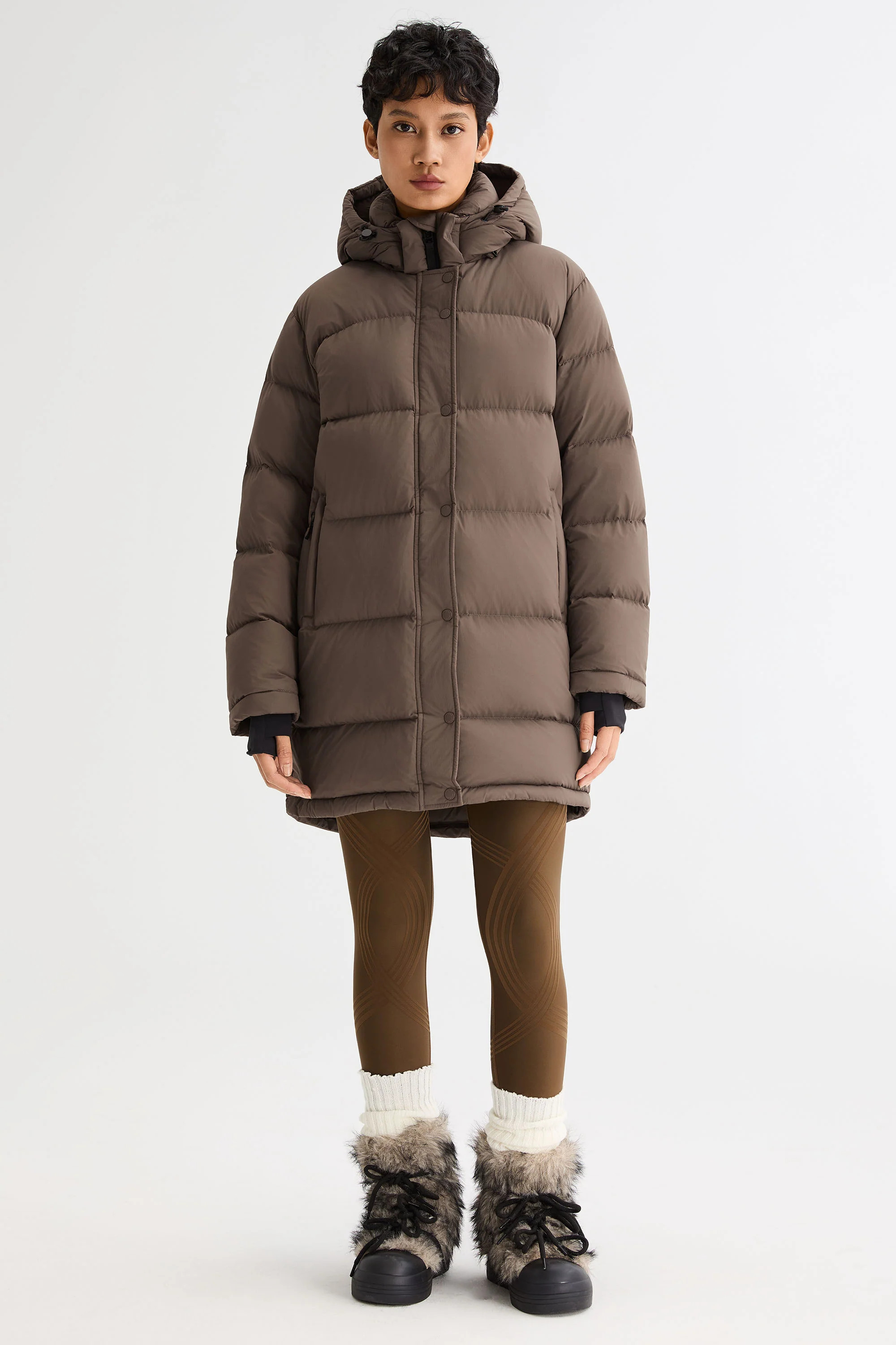 Orolay Women's Aurora Midi Lightweight Jacket with Detachable Hood | Orolay