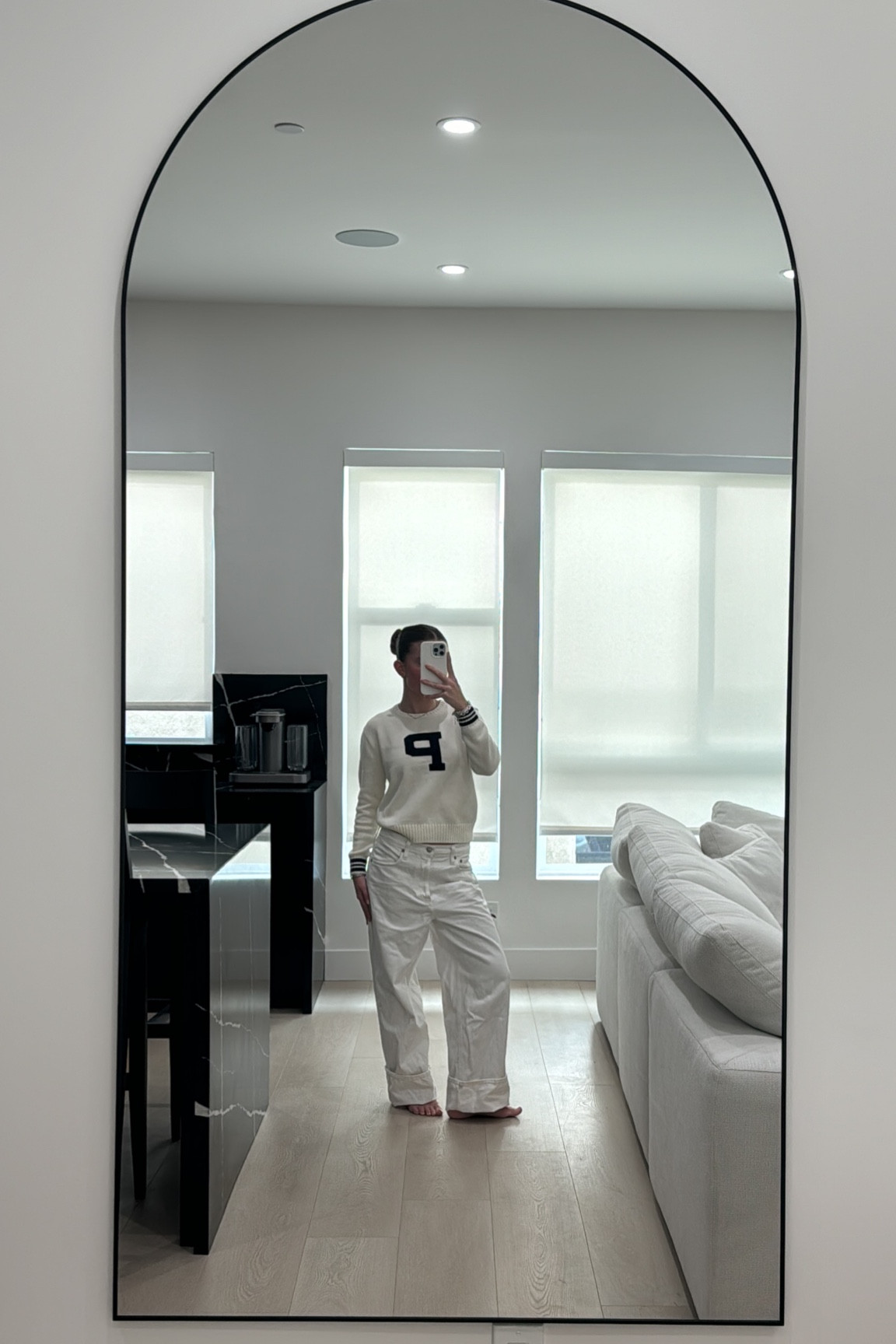 All white working from home outfit 

#whitesweater #ralphlauren #whitejeans #allwhite #monochromatic #baggyjeans #sweater #psweater #wfh #agolde

#LTKStyleTip #LTKU #LTKFindsUnder100