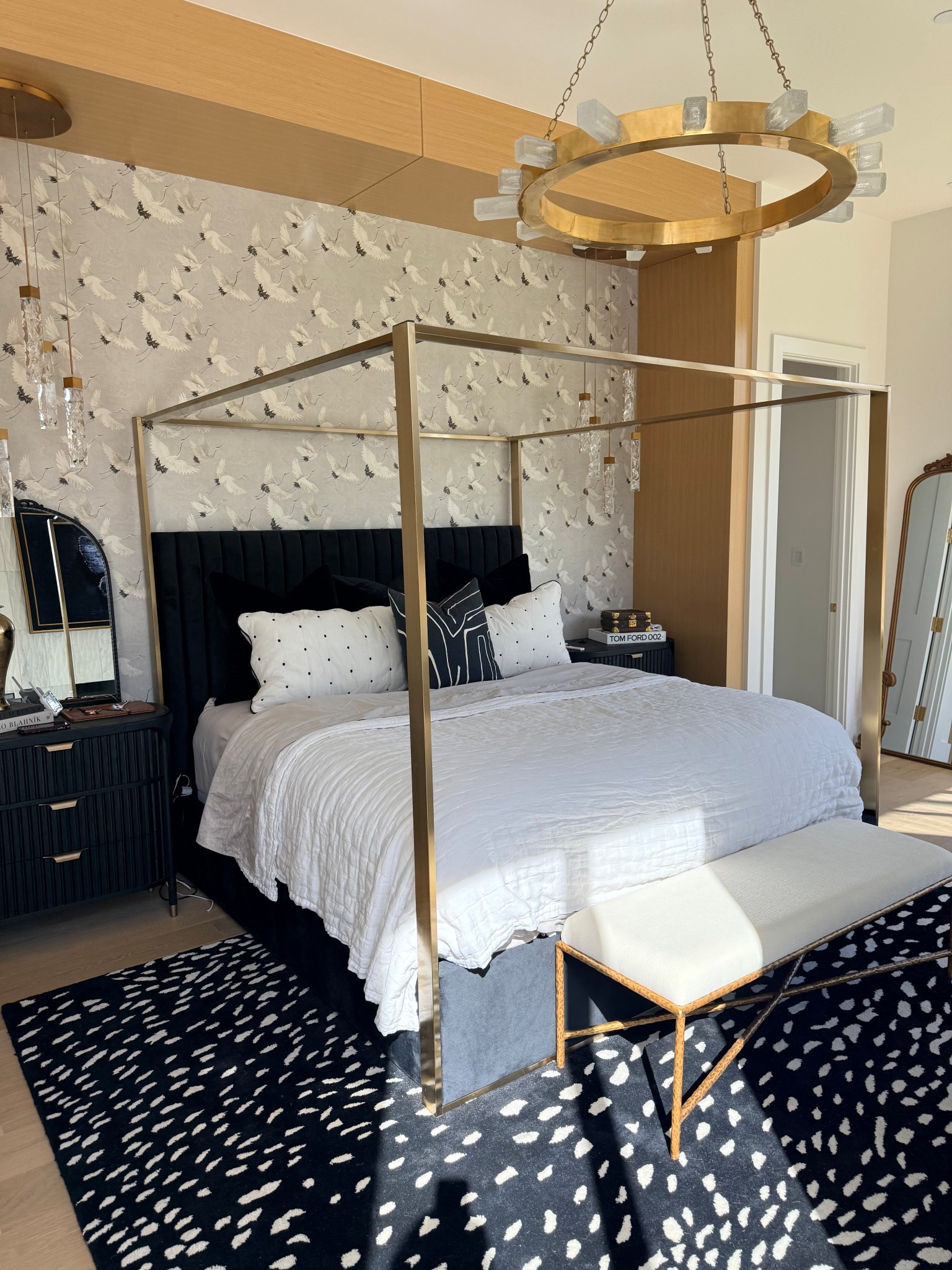 I am obsessed with my new bedding from @Quince!! Linking some of my favorite home finds below! #quincepartner

#LTKSeasonal #LTKHome