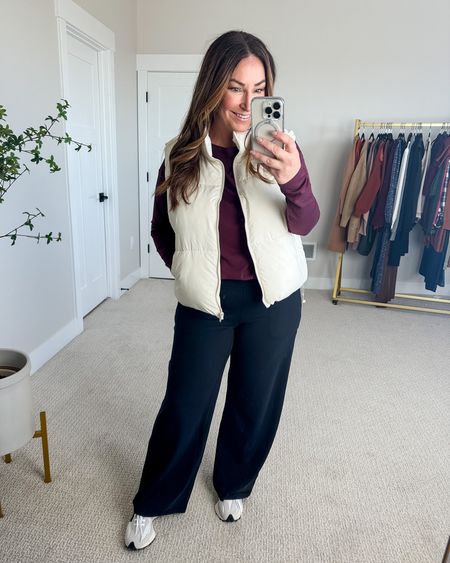 Athleisure Fall Outfit

Fit tips: Puffer vest tts, L // Tee tts, L // Pants tts, 12 // Sneakers size up 1/2 for socks

Casual outfit  comfy outfit  athletic outfit  travel outfit  cold weather outfit 

#LTKmidsize #LTKover40 #LTKSeasonal