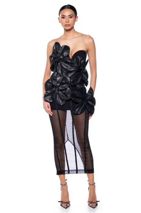 VALENTINA DIMENSIONAL MAXI DRESS | AKIRA
